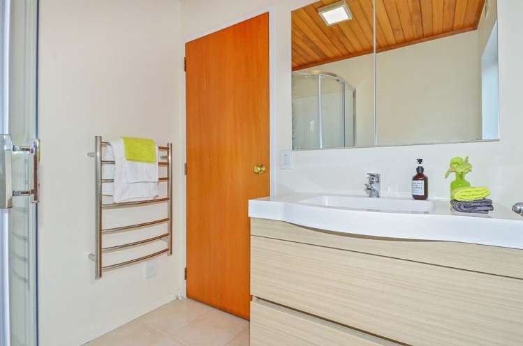 8 Britannia Place Half Moon Bay_9