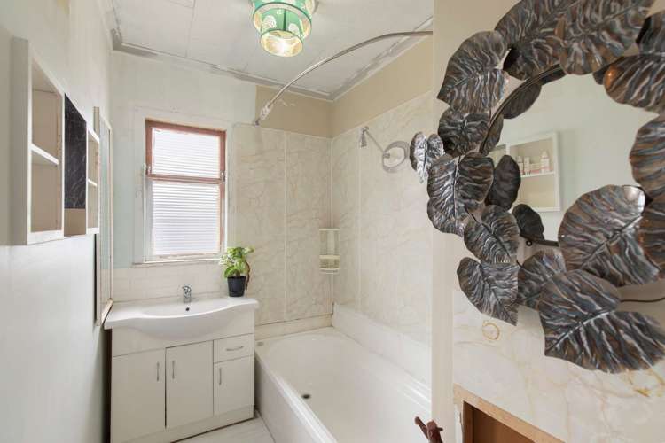 256 Tremaine Avenue Highbury_10