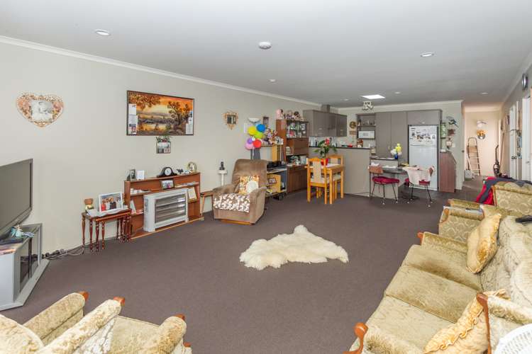 10/201 Massey Street Frankton_8