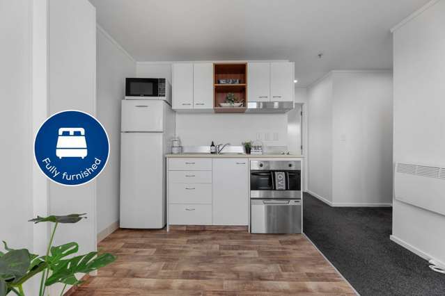 ONE BEDROOM APARTMENT WITH VIEWS