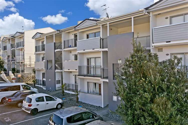 C12/60 Masons Road Oteha_12