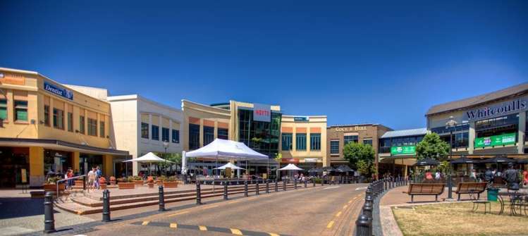 15 Kenley Heights Flat Bush_19