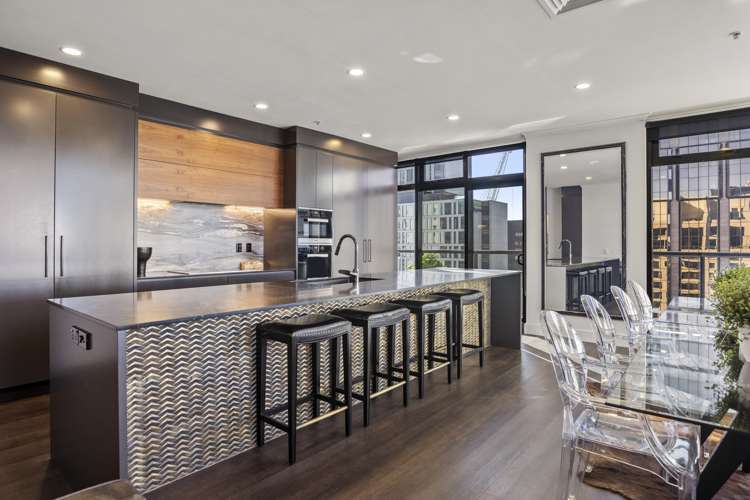 2304/171 Queen Street Auckland Central_14