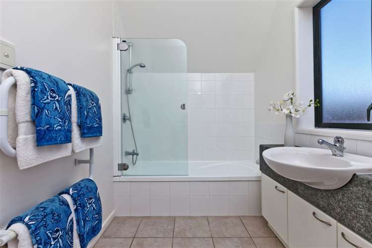 13/52 Taharoto Road Takapuna_10