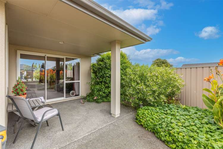 2 Arthur Close Clive_15