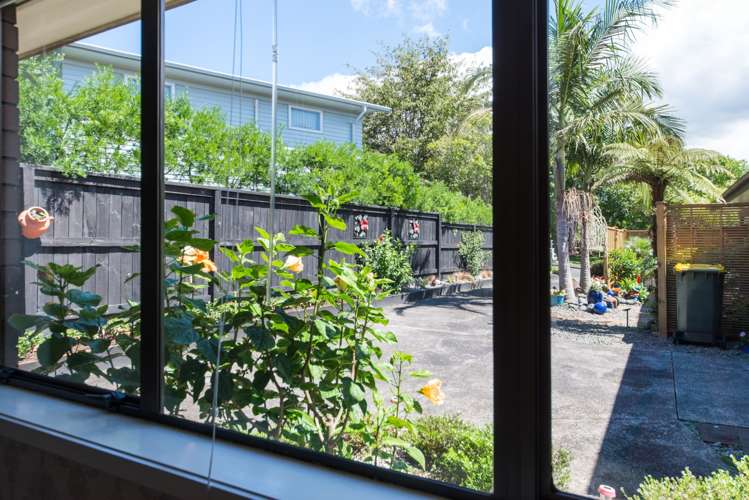 2/1a Jenelin Road Glendene_7