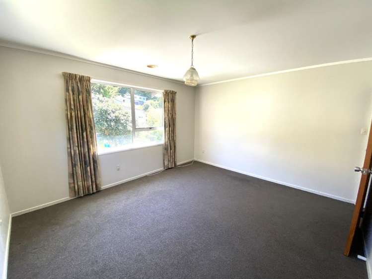 15 Fyvie Avenue Tawa_11