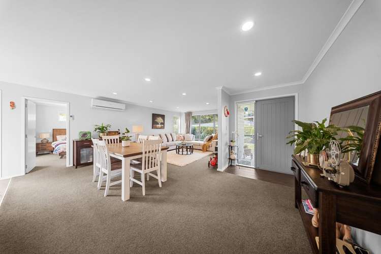 2 Ballintoy Park Drive Welcome Bay_8