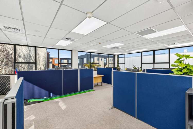 11 Vialou Street Hamilton City Central_9