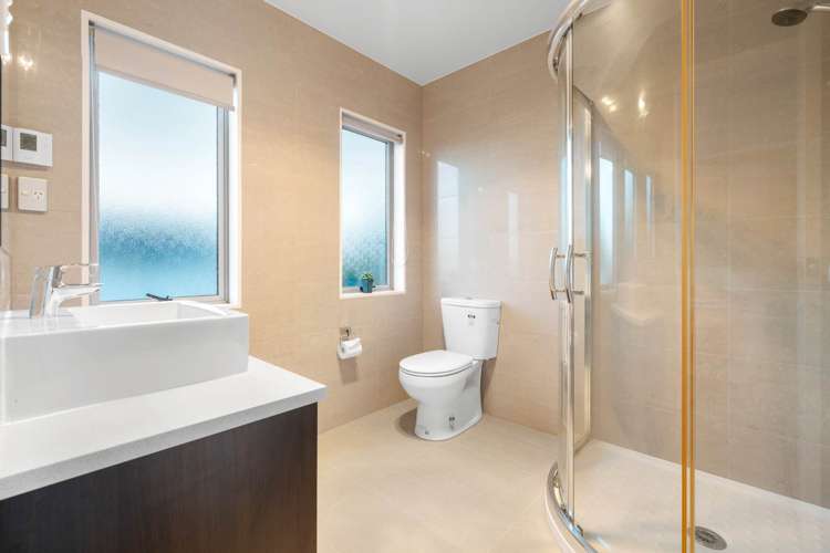 6 Wychwood Avenue Henderson_21