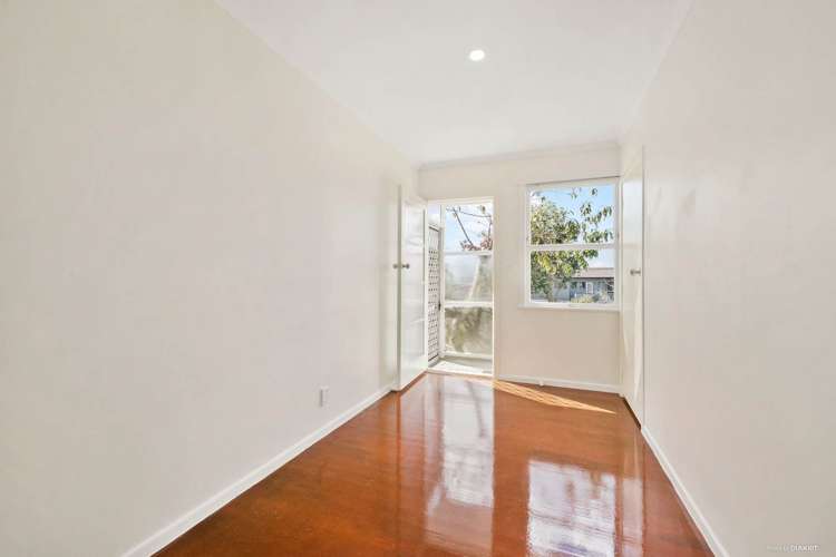 3/9 College Road Northcote_9