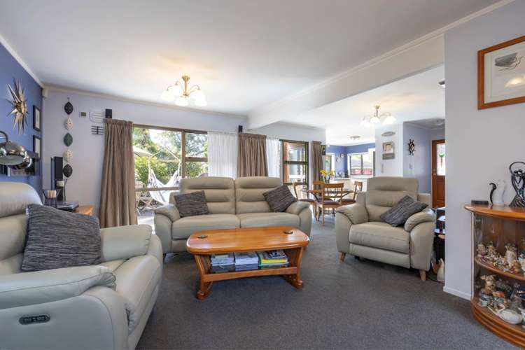 3/8 West Lynn Road Titirangi_9