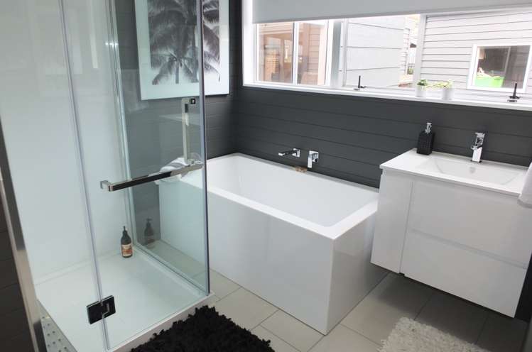 18 Chrystall Street Foxton Beach_14