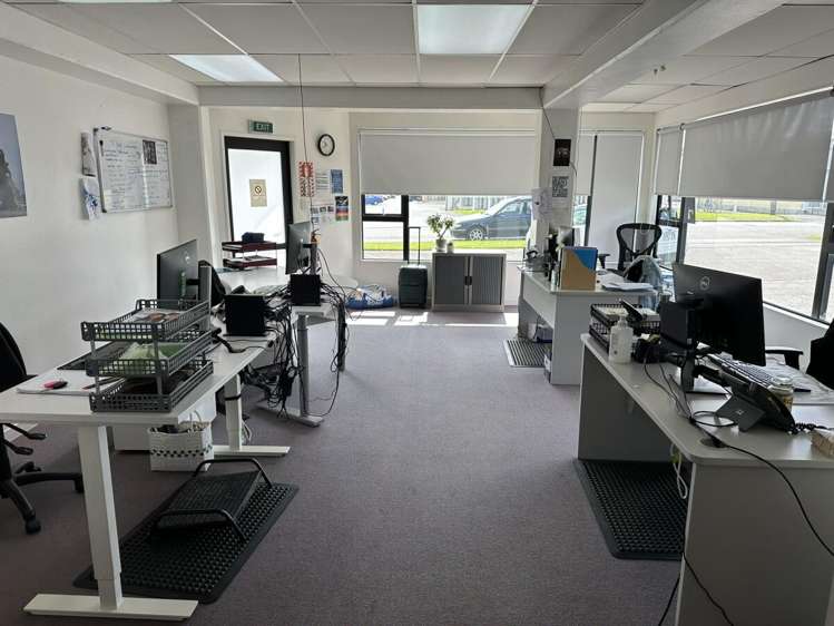 19 Constance Street Waiwhakaiho_23