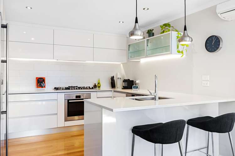 2 Richard Seddon Drive_1