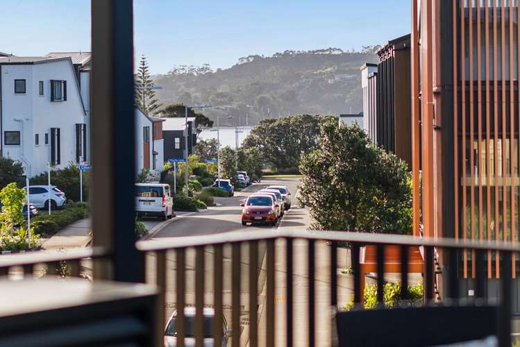 202/2 Launch Road Hobsonville Point_0