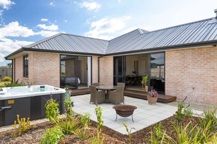 39 Sunline Drive Leamington_6