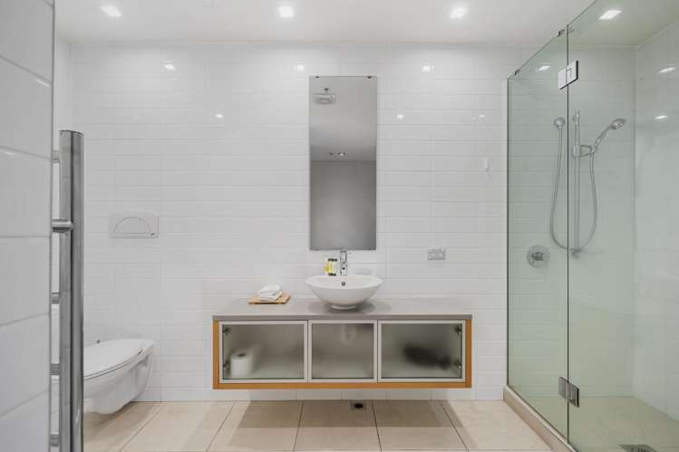 11/2 Lowell Place Waipahihi_27