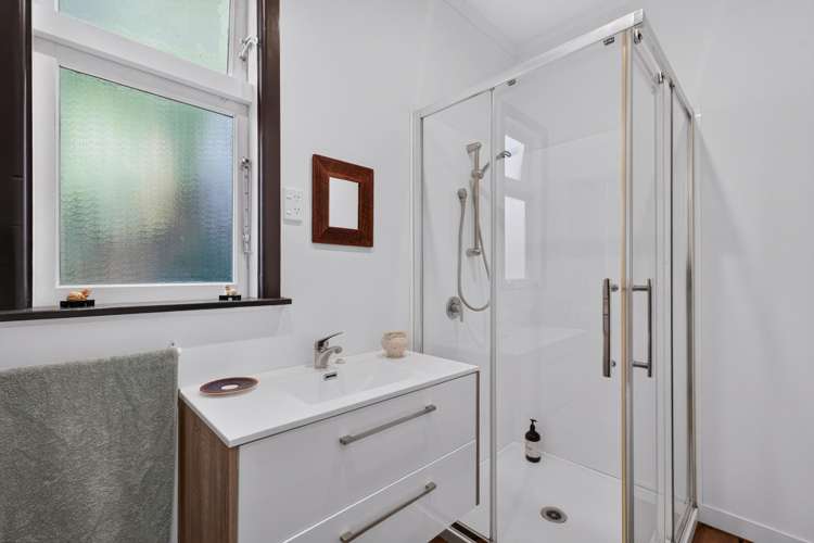 42 Milton Road Bluff Hill_14