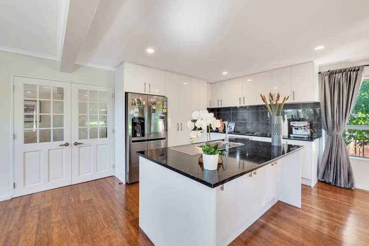 8 Coromandel Crescent Mairangi Bay_3