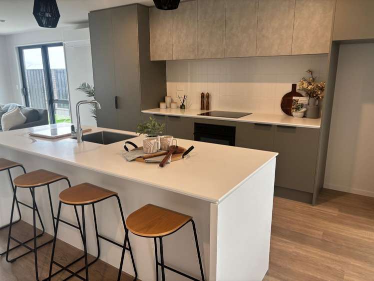 17 Hanmer Crescent_1