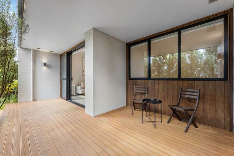 5/1 Genevieve Lane Hobsonville_8