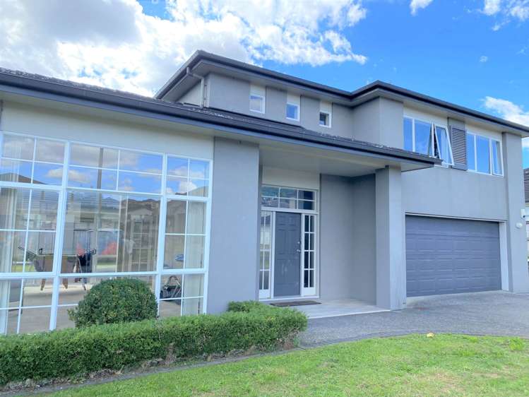 8 Briar Vale Place Flat Bush_1