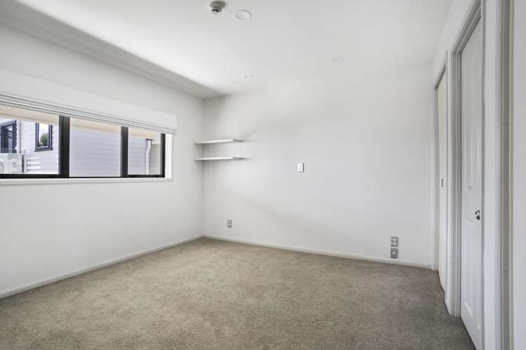 18/5 Cook Street Howick_6