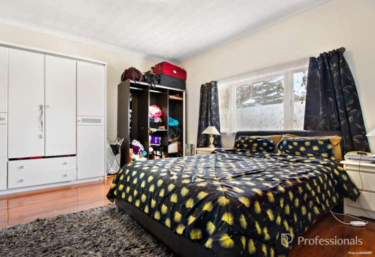 37 Titirangi Road New Lynn_8