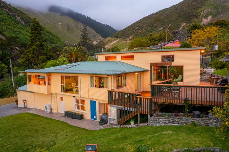 30 Airlie Street Glenduan_25