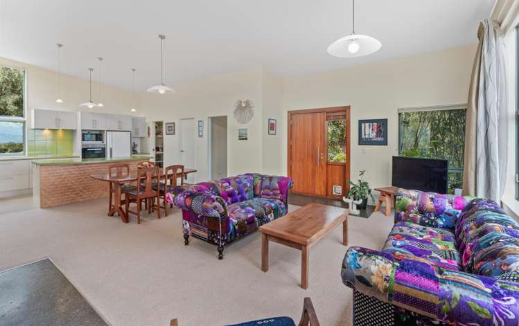142 Huia Street Waikanae_15
