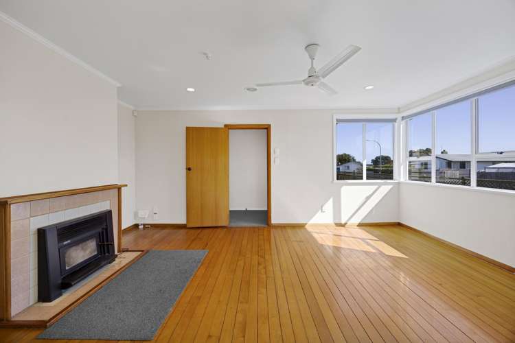 22 Whitcombe Road Opunake_15