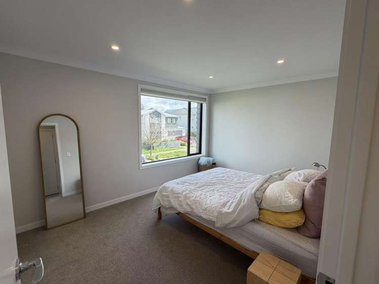 53 Boyes Ave 11428_1