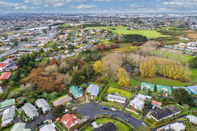 3.95ha-Land Parcel in Papatoetoe