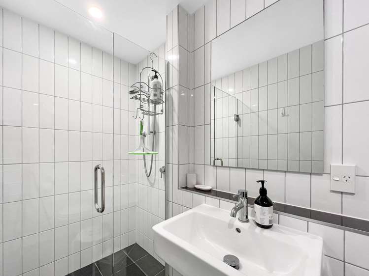 104/356OT/307 - 309 Harbour Road Ohope_18