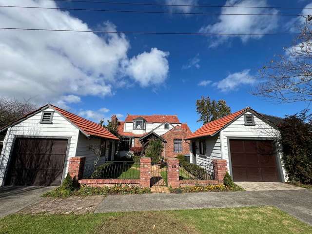 Spacious 4 Bed Family Home in Mount Roskill