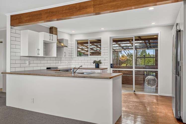 2/18A Robson Street Mt Roskill_8