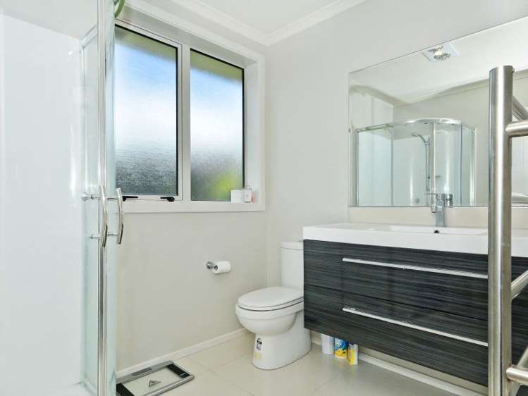 9 Cabourne Drive Glenview_9