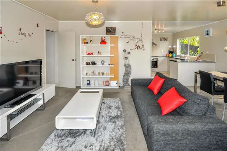 2/20 Hogans Road Glenfield_12