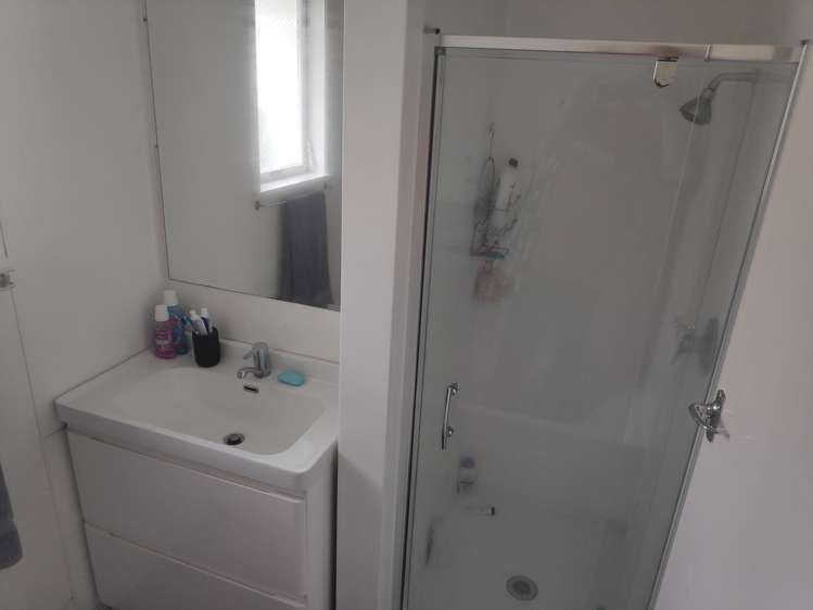 11 London Street Pukekohe_13