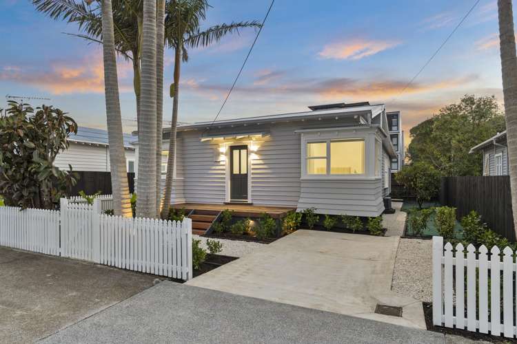 16 Moa Road Point Chevalier_26