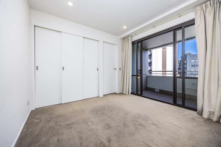 906/18 Beach Road Auckland Central_11