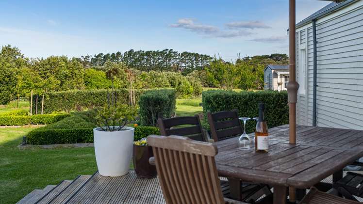 111 Wharf Road Clarks Beach_47