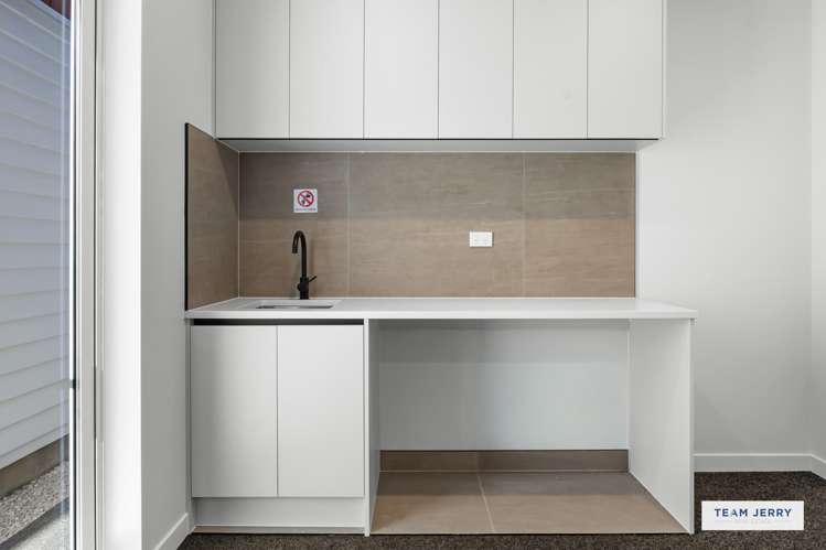 2 Longview Oak Lane Rosehill_40