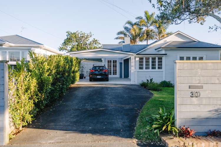 30 Cambrai Avenue 10044_13