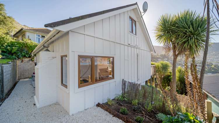 3 Pages Road Lyttelton_19