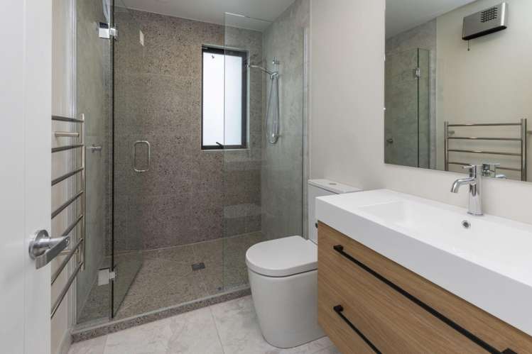 1/50 Peverel St Riccarton_13