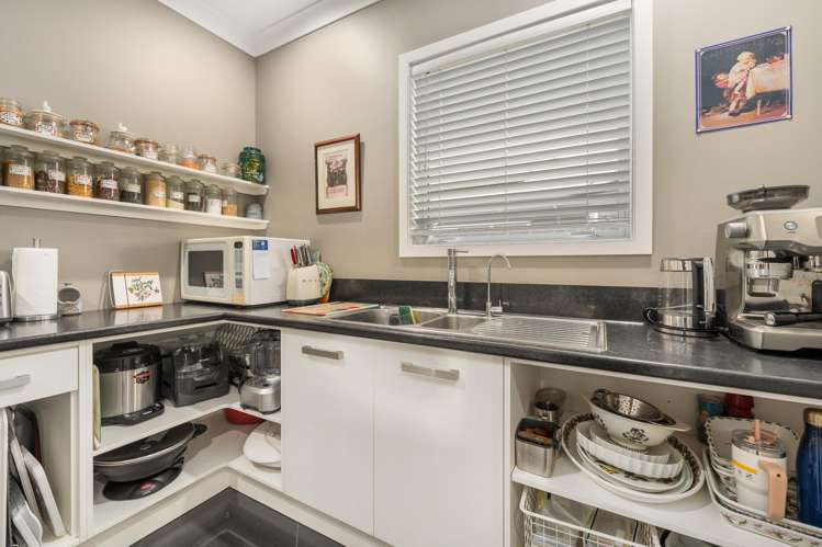 41 Port Street East_5