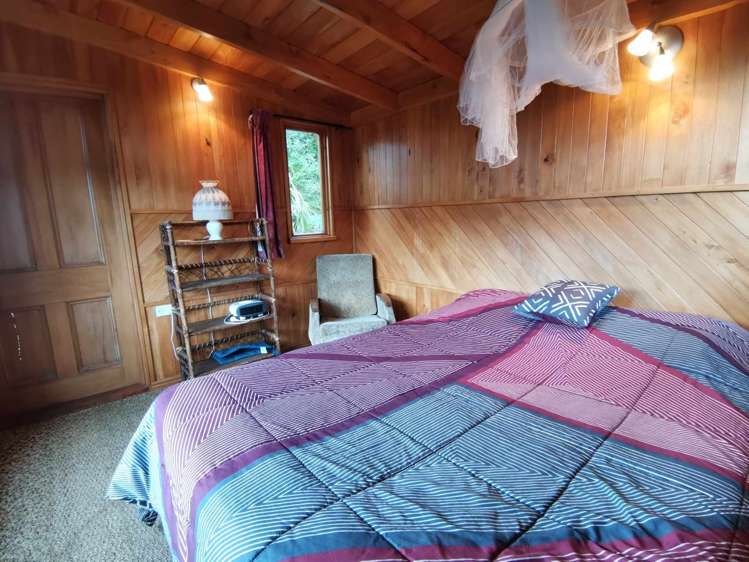 1 Cemetery Road Westland Surrounds_19