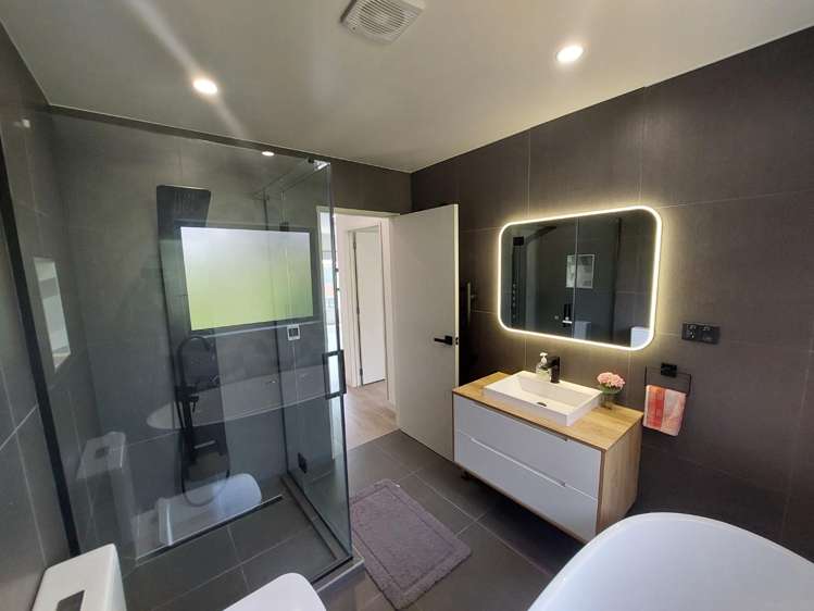 6 Arataki Views Way Glen Eden_14